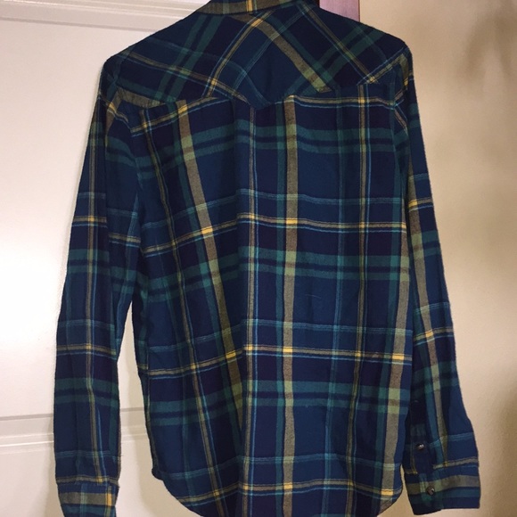 Flannel - Picture 4 of 4